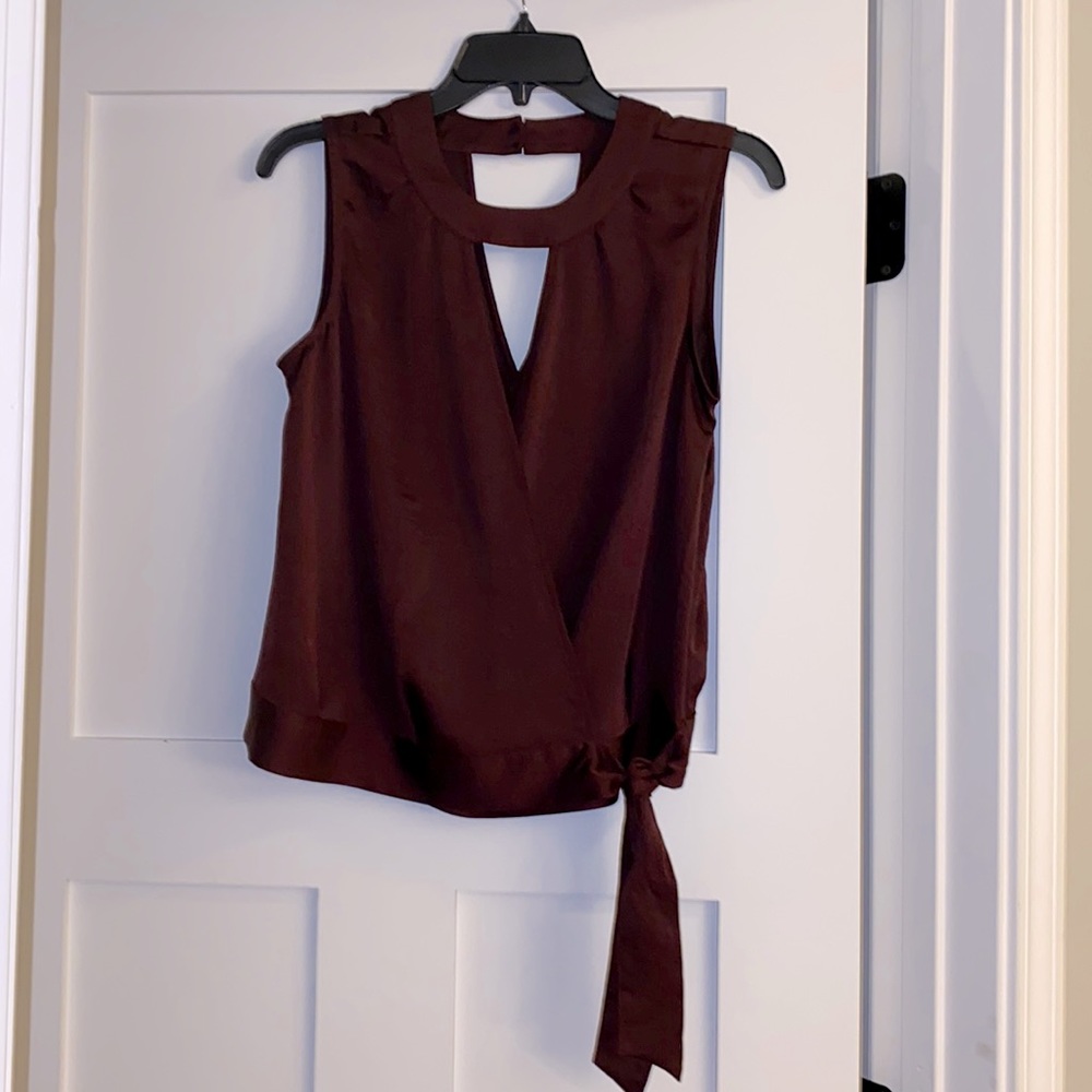 Express sleeveless top
